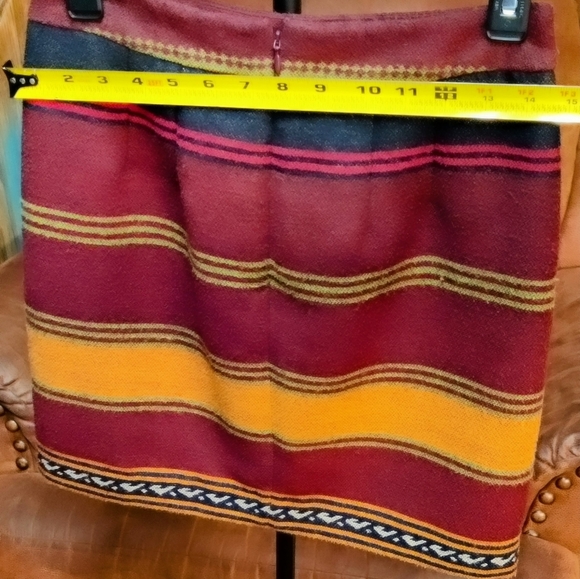 Size 00 Ann Taylor LOFT pencil skirt - Picture 6 of 6